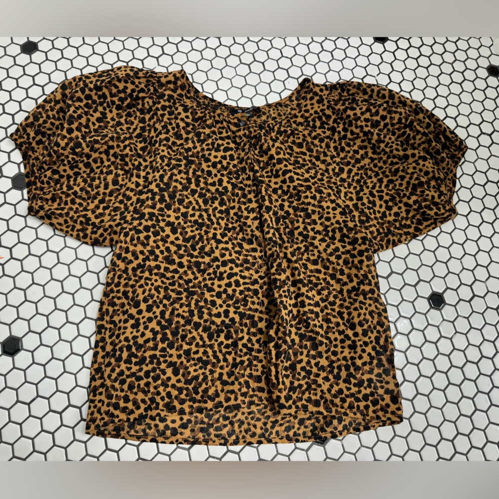 Madewell leopard print top size XS